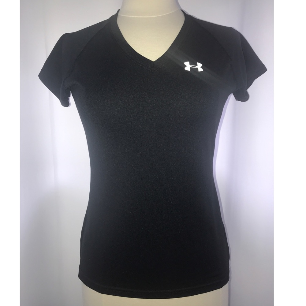 Under Armour V-Neck Cap Sleeve Activewear Logo Top